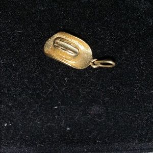 Good cowboy hat charm